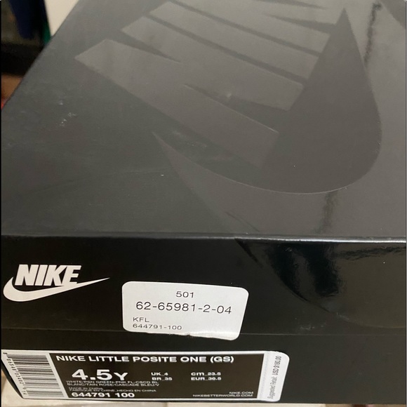 4.5y fruity pebbles (foams) Nike - Picture 2 of 2